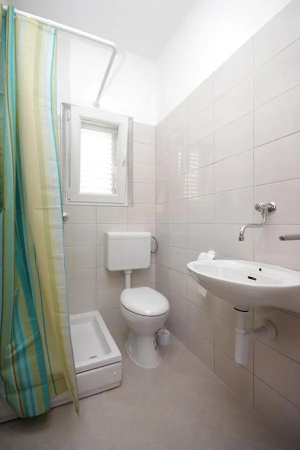 Seaside Holiday House Veli Rat, Dugi Otok - 875 بيت للعطل